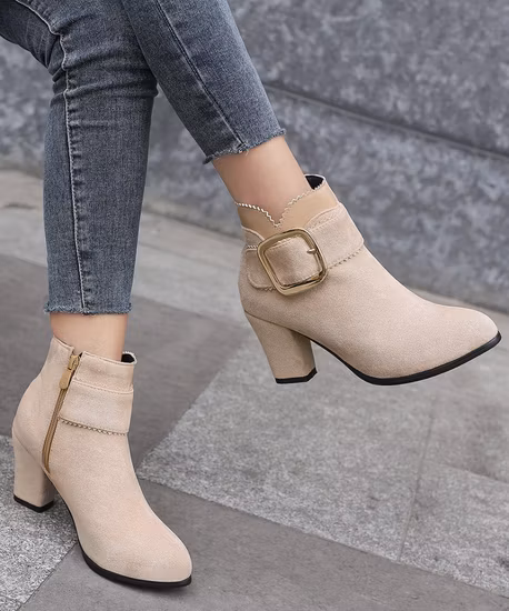 Trendy Comfort Medium High Heels Women&prime; S Leather Boots