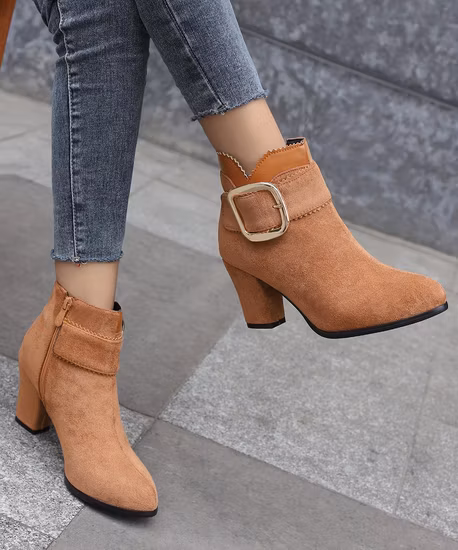 Botas femininas de couro modernas e confortáveis ​​salto médio alto